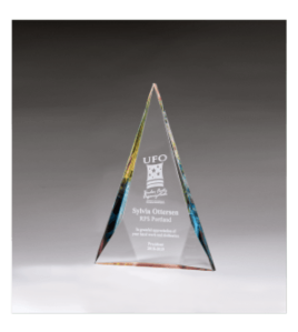 Crystal Diamond with Prism-Effect
